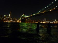 夜のブルックリン橋