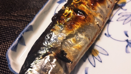 魚焼きグリルの姿焼メニューで秋刀魚を美味しく焼きました！２