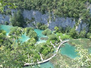 美しい湖沼群　プリトヴィッチェ国立公園（クロアチア）