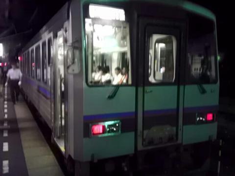 長門市駅で乗り換えた列車