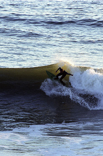 blog Surfer 32, Santa Cruz-12.18.02